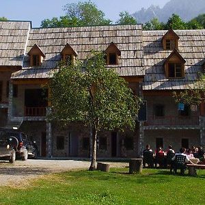 Hotel Bujtina Harusha Theth Exterior photo