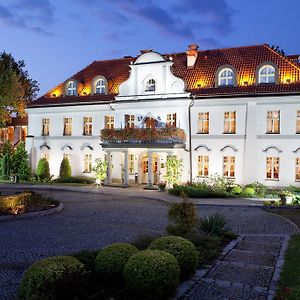 Hotel Palac Czarny Las Wożniki Exterior photo