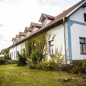 Ferienwohnung Penzion Mníšek Stribrec Exterior photo