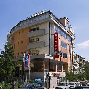 Hotel Akvaya Weliko Tarnowo Exterior photo