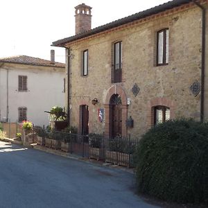 Gasthaus La Corte Del Daino Mercatello  Exterior photo