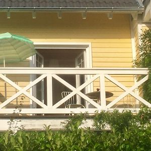 Ferienwohnung Zimmer mit Bad und Balkon Widen Exterior photo