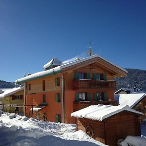 Aparthotel Relais Fior Di Bosco Folgaria Exterior photo