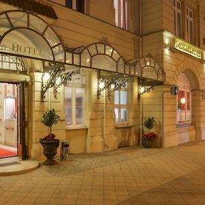 Altstadthotel Am Theater Cottbus Exterior photo