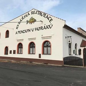 Hotel Rybarska Restaurace A Penzion U Horaku Uničov Exterior photo