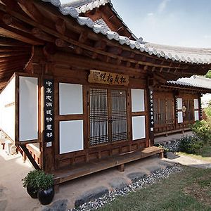 Hotel Edam Hanok Jeonju Exterior photo