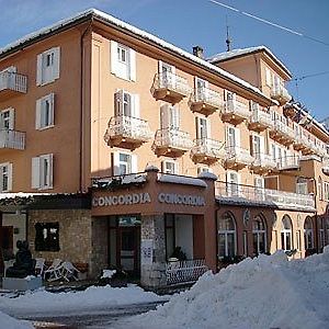 Concordia Parc Hotel Cortina d'Ampezzo Exterior photo