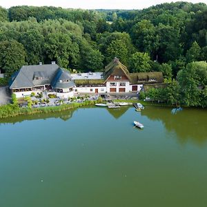 Hotel Fischerklause am Lutjensee Exterior photo