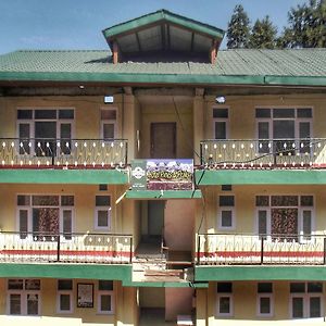 Pines And Peaks Hotel Narkanda Exterior photo