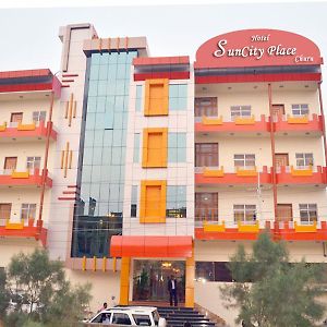 Hotel Sun City Palace Mandāwa Exterior photo