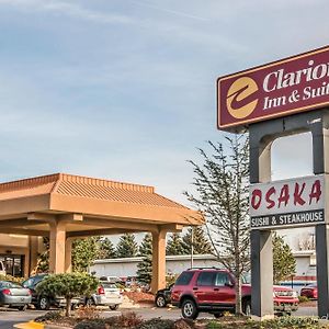 Clarion Inn & Suites Airport Grand Rapids Exterior photo