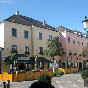 Ferienwohnung Zum schwarzen Adler Tulln An Der Donau Exterior photo