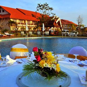 Daosavanh Resort & Spa Hotel Savannakhet Exterior photo