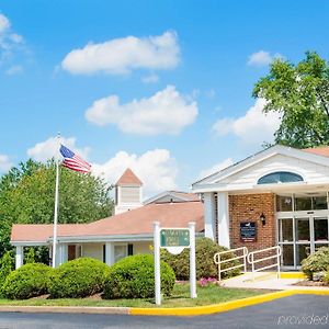 Quality Inn & Suites Conference Center West Chester Exterior photo