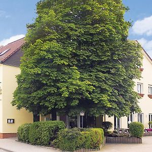 Hotel&Gasthof Zum Löwen Eisenach Exterior photo