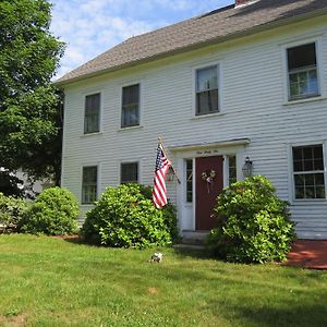 Bed and Breakfast Timber Post Bed&Breakfast Nashua Exterior photo