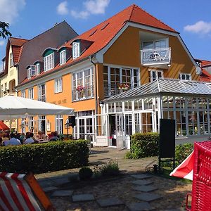 Altes Kasino Hotel am See Neuruppin Exterior photo