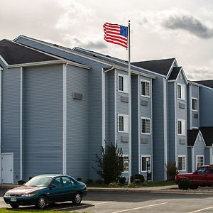 Microtel Inn&Suites Tomah Exterior photo