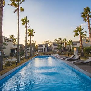 Leeum Island Spa & Pool Villa Sihung-ni Exterior photo