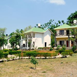 Hotel The Corbett Green Marchula Exterior photo