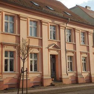 Bed and Breakfast Bed&Breakfast Wagner im Alten Pfarrhaus Neuruppin Exterior photo