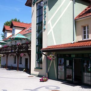 Centrum Restauracyjno-Hotelowe Florres Pawłowiczki Exterior photo