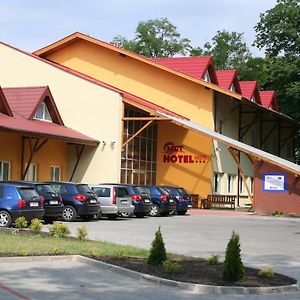 Hotel MCT Zerkow Exterior photo