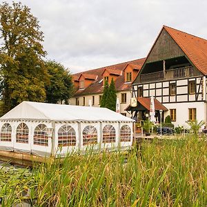 Hotel Gröbern am See Grobern Exterior photo