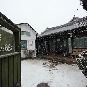 Hotel Eunhaengro 86.2 Jeonju Exterior photo