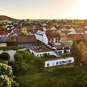 Zedernhof Gesundheits-&Wellnesshotel Stamsried Exterior photo