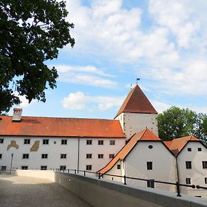 Gästehaus Mälzerei auf Schloss Neuburg am Inn Exterior photo