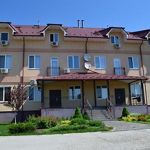 Sunlake Hotel Osokorki Kiew Exterior photo