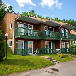 Chalets Condos Sur Le Fjord LʼAnse-Saint-Jean Exterior photo