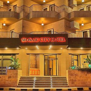 Mosaic City Hotel Madaba Exterior photo