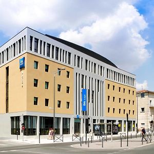 Hotel Ibis Budget Gare De Poitiers Exterior photo