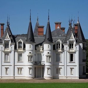 Bed and Breakfast Chateau De La Motte Noailly Exterior photo