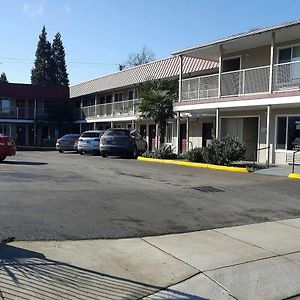 Express Inn&Suites Eugene Exterior photo