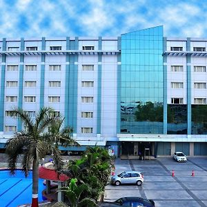 Hotel Manasarovar - The Fern Hyderabad Exterior photo