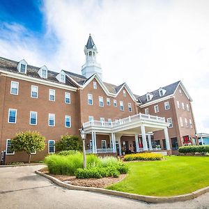 The Delafield Hotel Exterior photo