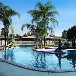 Cobram Barooga Golf Resort Exterior photo