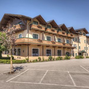 Hotel Gasthof Der Jägerwirt Bergheim Exterior photo