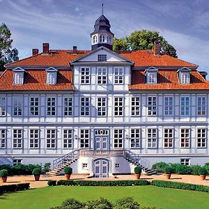 Hotel Schloss Lüdersburg Exterior photo