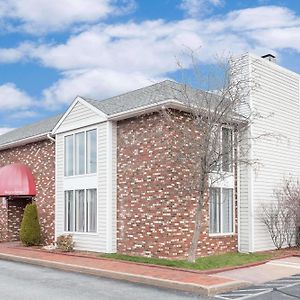 Hawthorn Suites By Wyndham Manchester Hartford Exterior photo