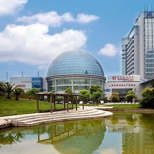 Hotel Ramada Plaza Sino-Bay Shanghai Fengxian Exterior photo