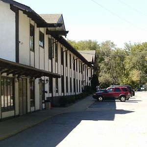 Budget Inn And Suites - Des Moines Exterior photo