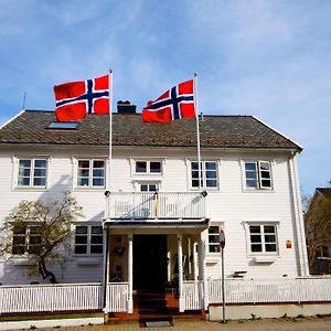 Hotel Opsahl Gjestegaard Bodø Exterior photo