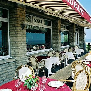 Logis Hotel Du Casino Vierville-sur-Mer Exterior photo