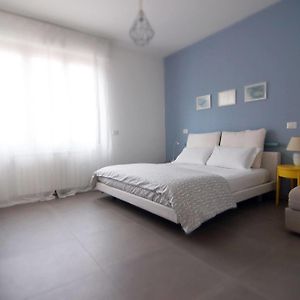 Bed and Breakfast Le Officine Di Via Marsala Legnano Exterior photo