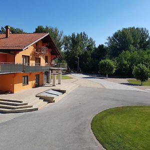 Ferienwohnung Novapark Ždrelo Exterior photo