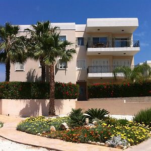 Ferienwohnung Sunny Garden Limassol Star Exterior photo